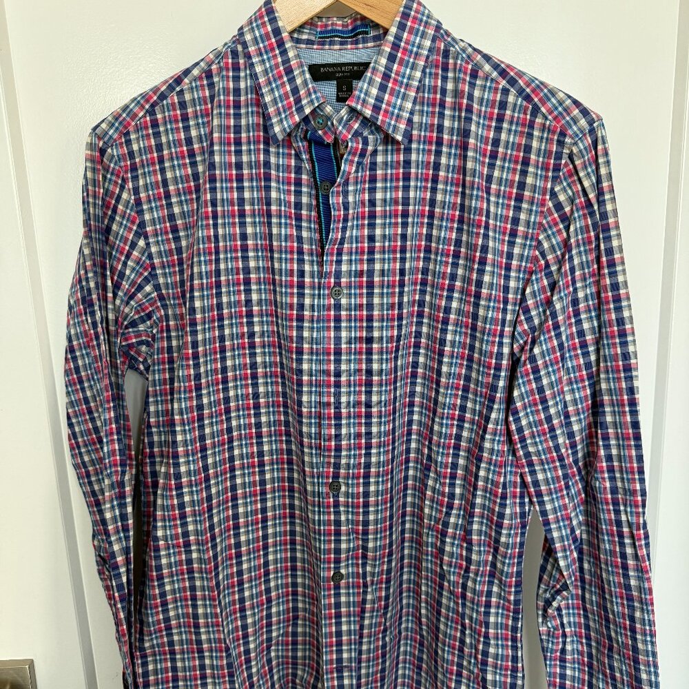 Banana Republic Small Men's Slim Fit Long Sleeve Button Down Shirt
